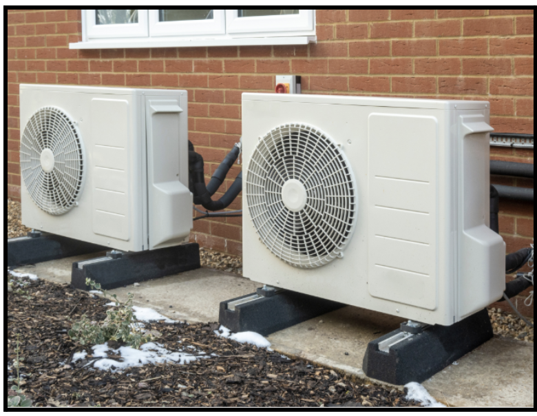 Image Source: [RTO Insider via Shutterstock](https://www.rtoinsider.com/51060-maine-heat-pump-installation-target/)